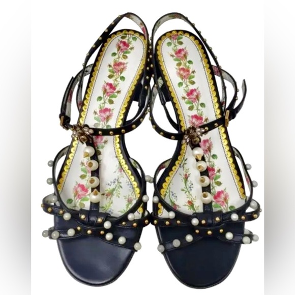 Gucci Strappy Black Sandal with Spikes, Pearls and Bee detail 🐝 - Picture 2 of 11